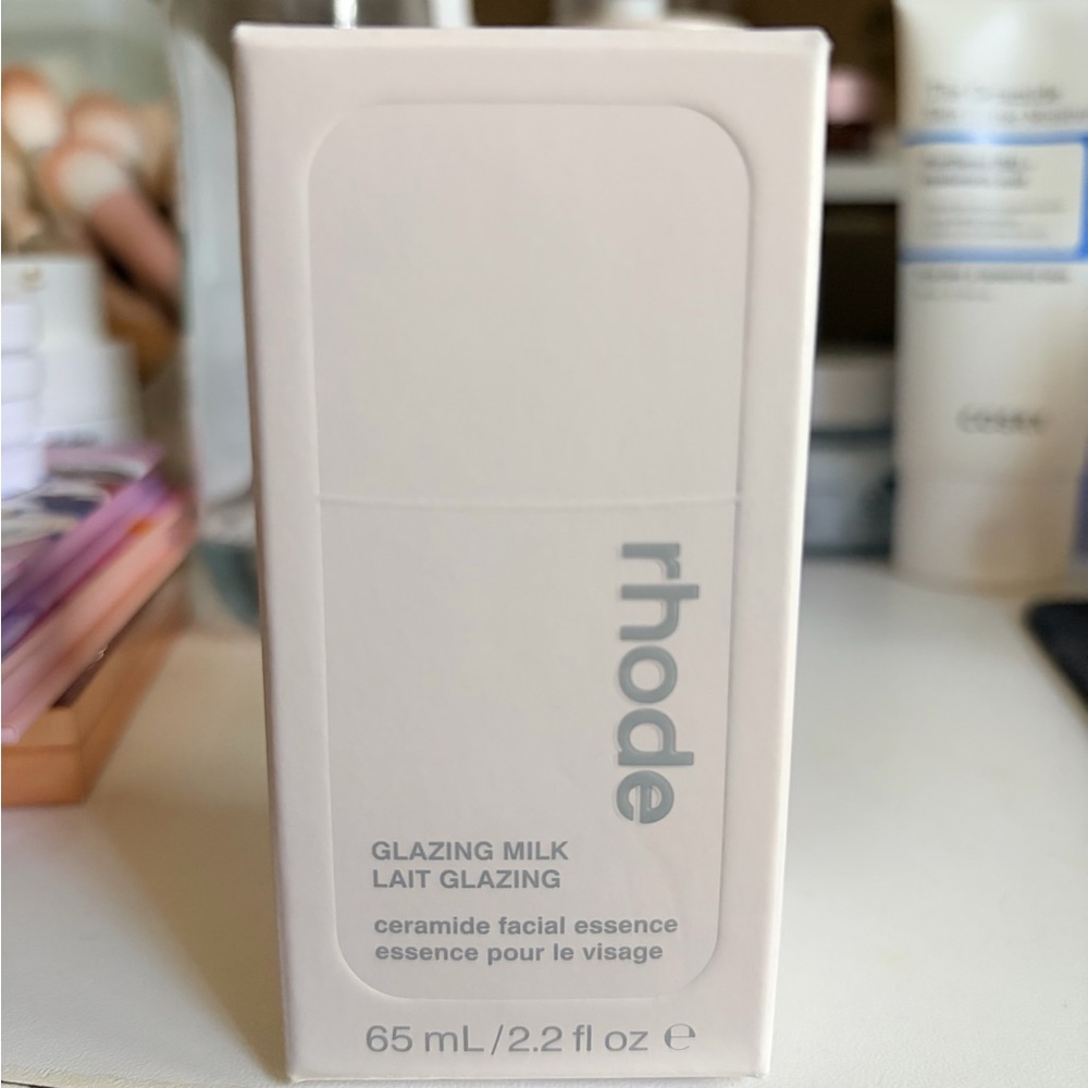 RHODE Glazing Milk Ceramide Facial Essence - White